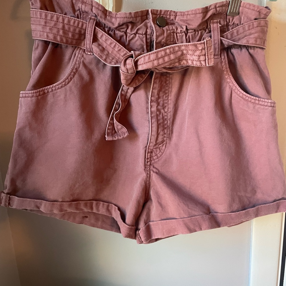 Abercrombie and‎ Fitch Paperbag Shorts Size Medium